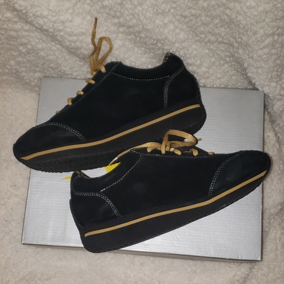 Volatile Shoes New Orleans Saints Fleur De Lis Tennis